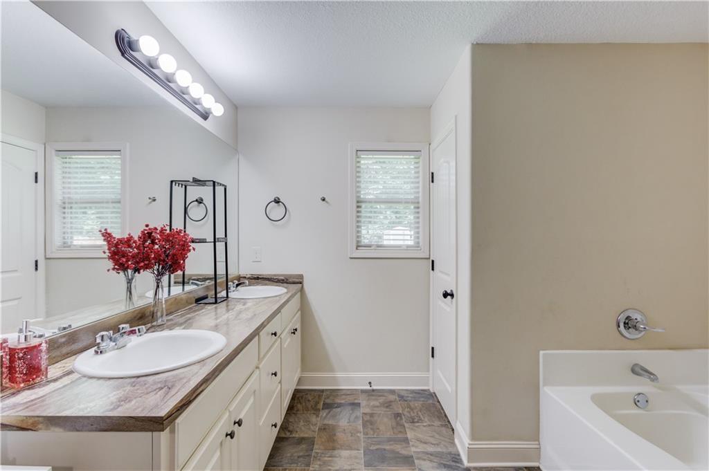 154 Rolling Oaks Lane Colbert, GA 30628 - Photo 20 of 40
