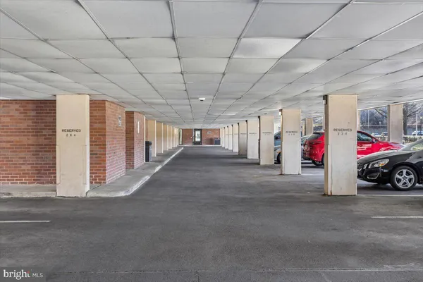 $259,000 | 1300 Army Navy Drive, Unit 106, Arlington, VA 22202