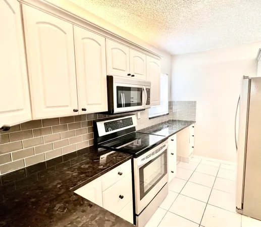 $2,175 | 2865 Southwest 22nd Avenue, Unit 108, Delray Beach, FL 33445
