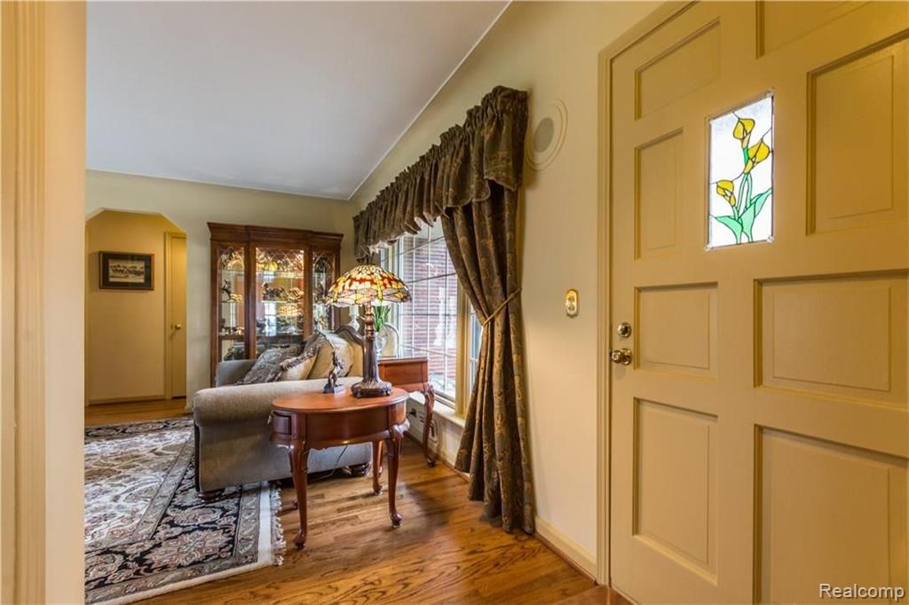 505 Elmhill Road Rochester Hills, MI 48306 - Photo 13 of 25