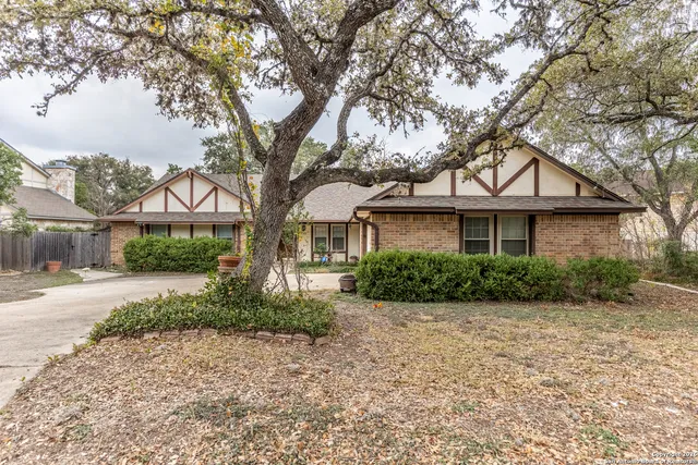 $2,100 | 19746 Encino Way, San Antonio, TX 78259