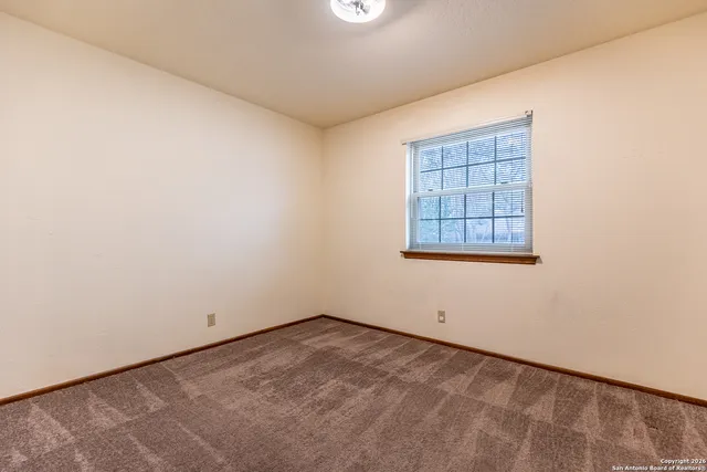 $2,100 | 19746 Encino Way, San Antonio, TX 78259