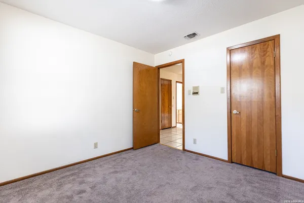 $2,100 | 19746 Encino Way, San Antonio, TX 78259