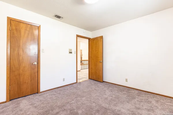 $2,100 | 19746 Encino Way, San Antonio, TX 78259