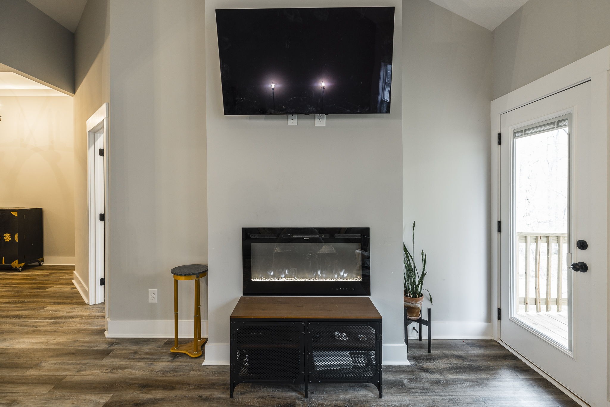 1845 Dinsmore Road Clarksville, TN 37040 - Photo 28 of 70 a living room with furniture and a fireplace