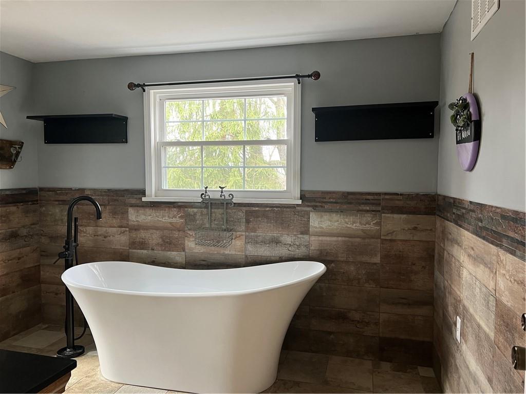 110 Edgewood Drive Beaver, PA 15009 - Photo 19 of 31