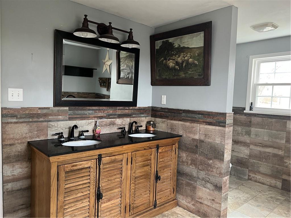 110 Edgewood Drive Beaver, PA 15009 - Photo 20 of 31