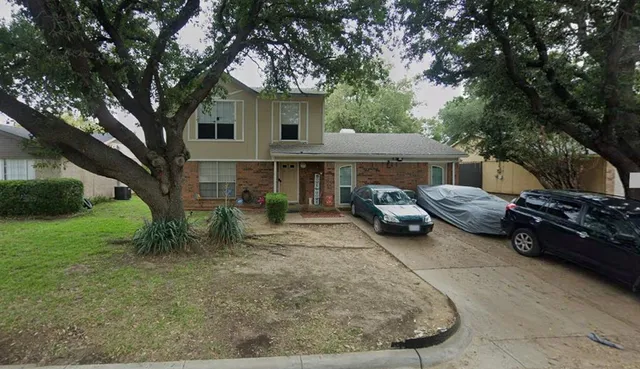 $2,100 | 2204 Foxcroft Lane, Arlington, TX 76014