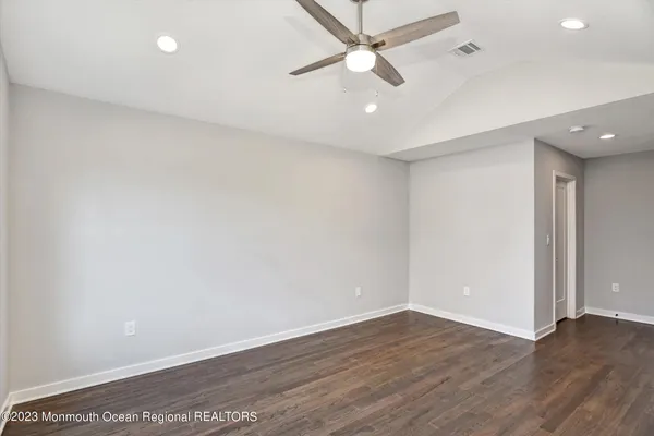 $3,550 | 453 Atlantic Avenue, Aberdeen, NJ 07747