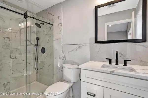 $3,550 | 453 Atlantic Avenue, Aberdeen, NJ 07747