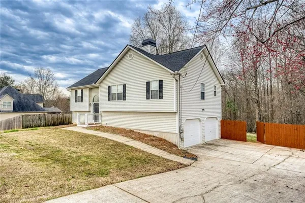$1,400 | 136 River Walk, Douglasville, GA 30134