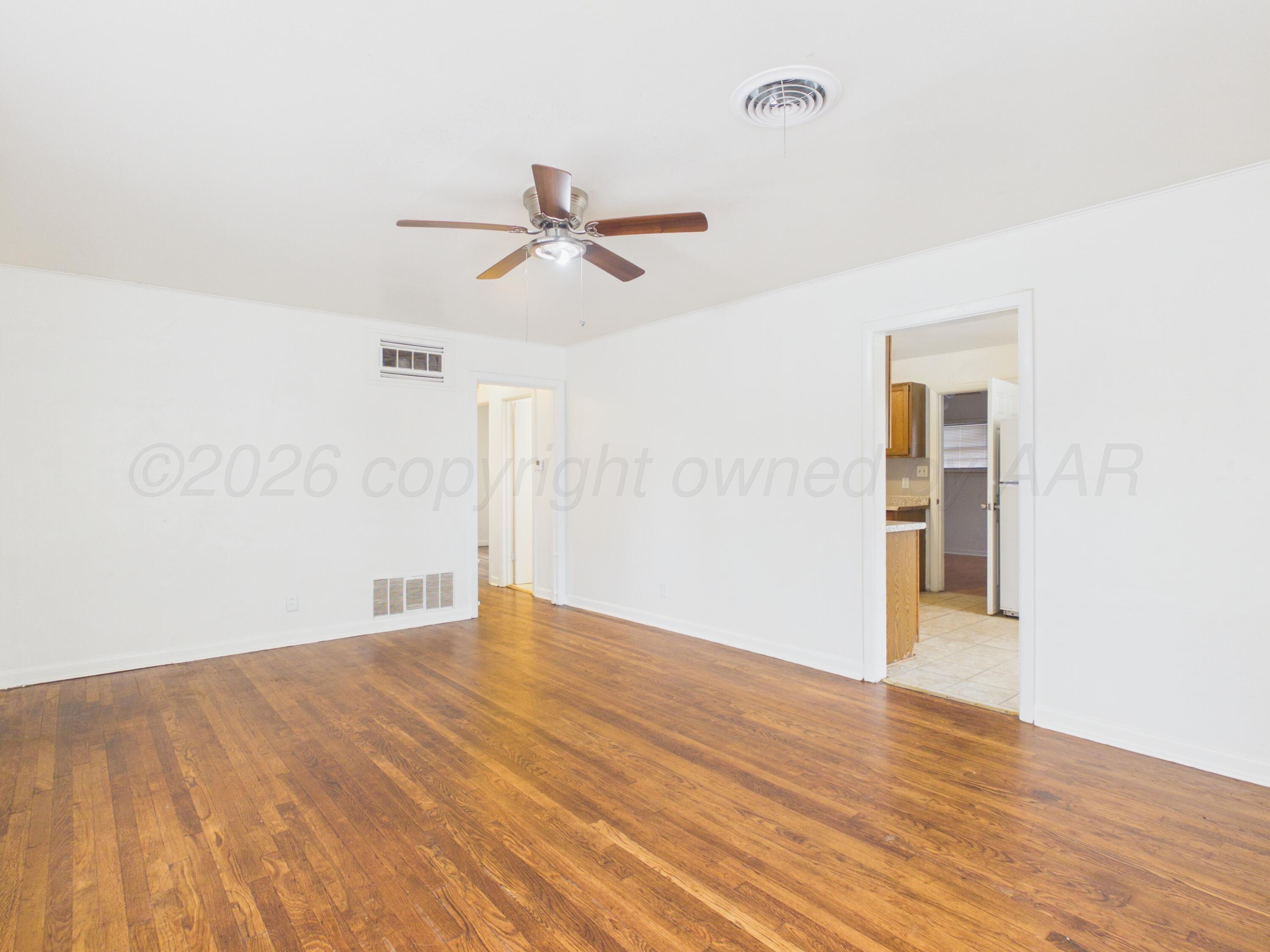 4308 South Jackson Street Amarillo, TX 79110 - Photo 6 of 27 CAM06442G6-PR0059-STILL006
