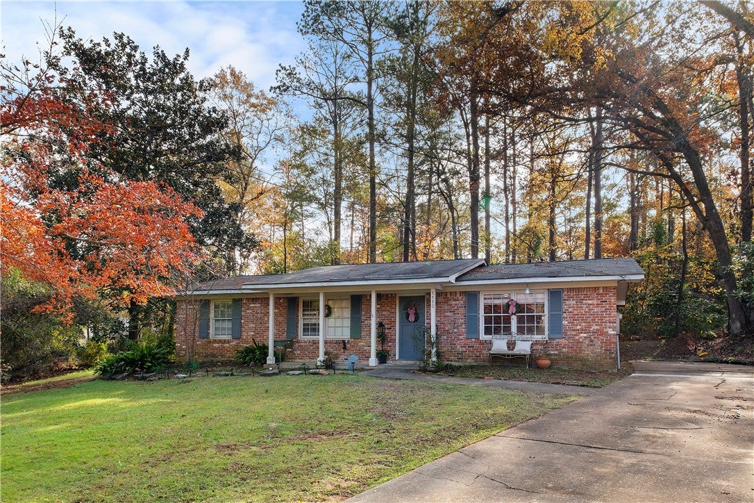1112 Stage Road Auburn, AL 36830 - Photo 1 of 23 Sweet Brick home