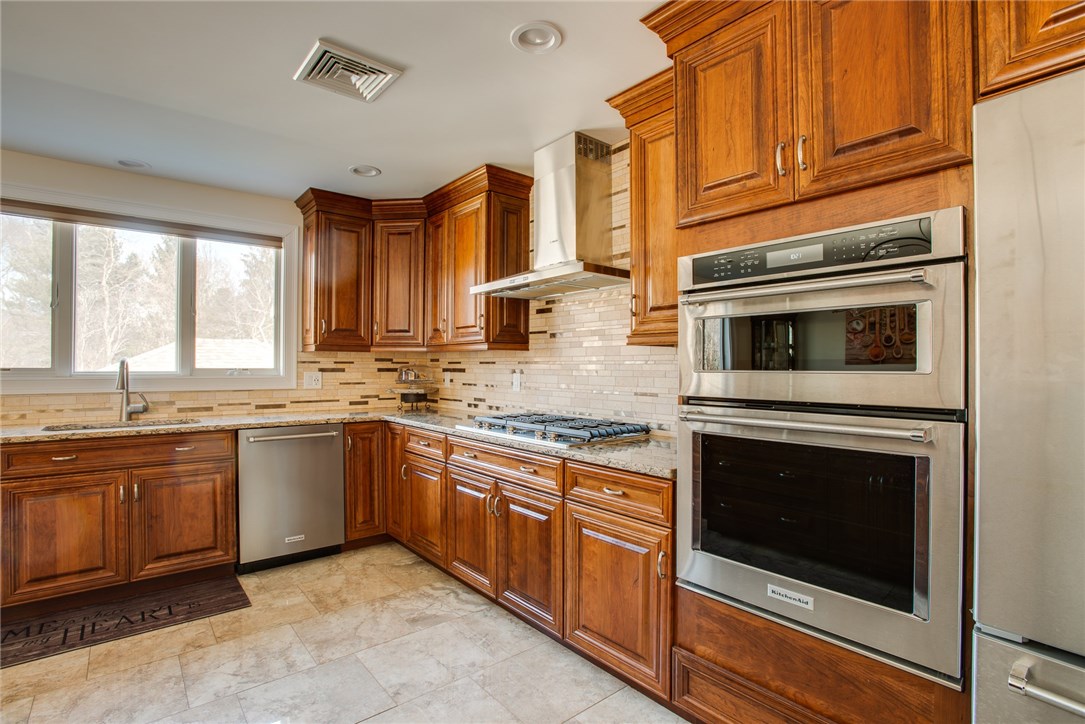 7 Stonegate Road Warren, RI 02885 - Photo 11 of 34