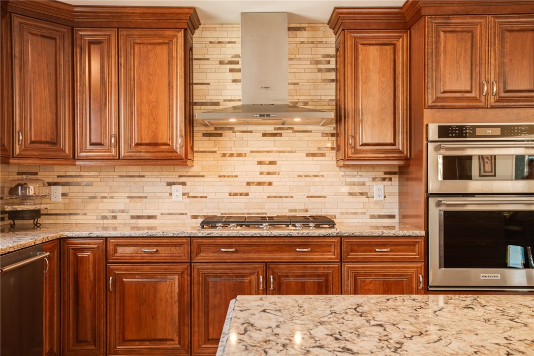 7 Stonegate Road Warren, RI 02885 - Photo 12 of 34
