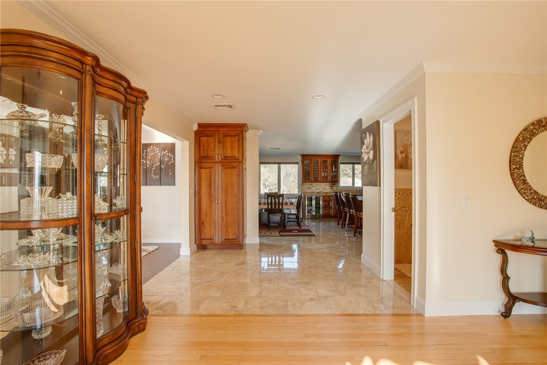 7 Stonegate Road Warren, RI 02885 - Photo 7 of 34
