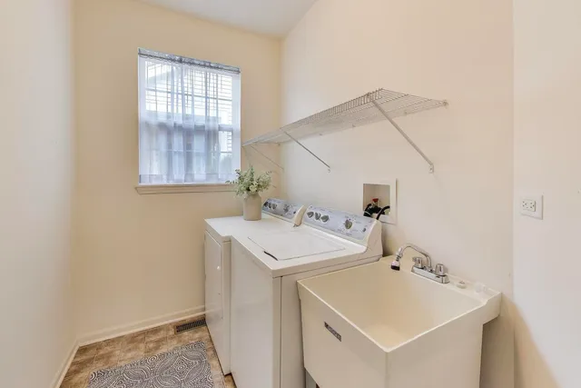 $464,900 | 1129 Drury Lane, Aurora, IL 60502