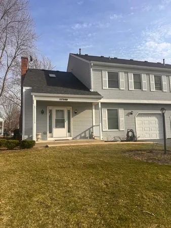 $2,400 | 11705 Pine Way, Unit B, Huntley, IL 60142