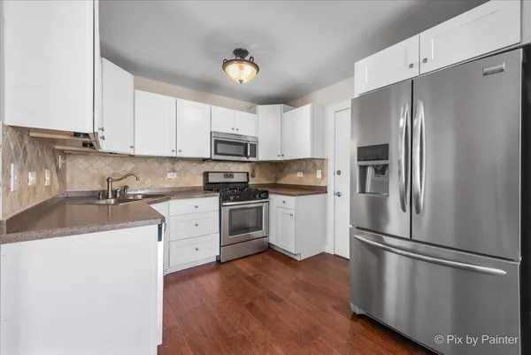 $2,400 | 11705 Pine Way, Unit B, Huntley, IL 60142