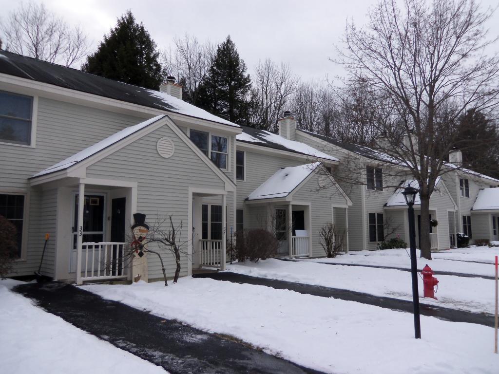34 Woodland Green, Unit 34 Rochester, NH 03868 - Photo 1 of 10 Gallery Image 1