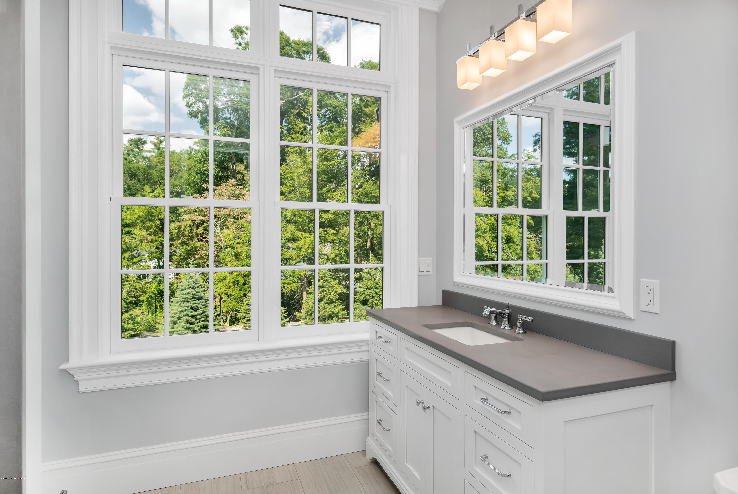 8 Boulder Brook Road Greenwich, CT 06830 - Photo 21 of 36 8 Boulder Brook_1DC9571