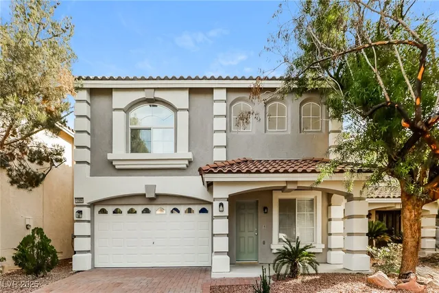 $2,400 | 10996 Calcedonian Street, Las Vegas, NV 89141