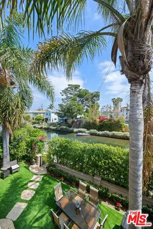 $5,698,000 | 3000 Grand Canal, Venice, CA 90291