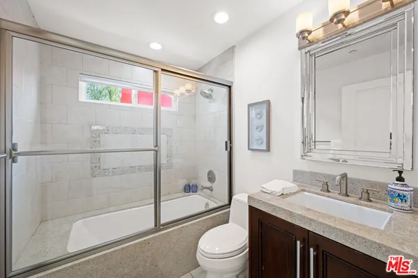 $5,698,000 | 3000 Grand Canal, Venice, CA 90291