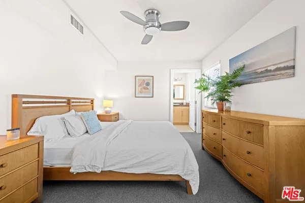 $5,698,000 | 3000 Grand Canal, Venice, CA 90291