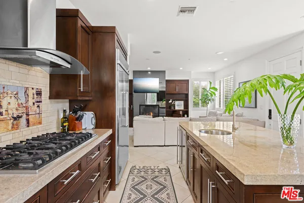 $5,698,000 | 3000 Grand Canal, Venice, CA 90291