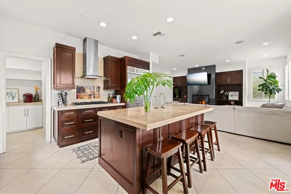 $5,698,000 | 3000 Grand Canal, Venice, CA 90291
