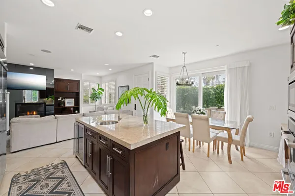 $5,698,000 | 3000 Grand Canal, Venice, CA 90291