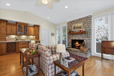 $525,000 | 2133 Hunters Way Court, Chesterfield, MO 63017
