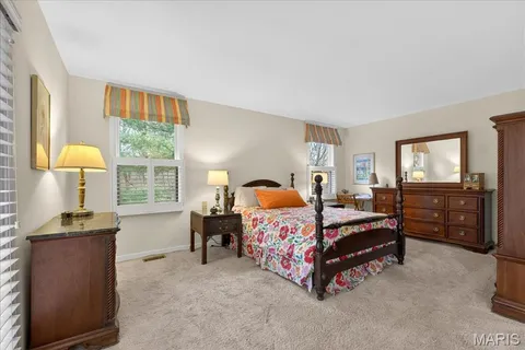 $525,000 | 2133 Hunters Way Court, Chesterfield, MO 63017
