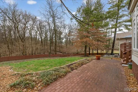 $525,000 | 2133 Hunters Way Court, Chesterfield, MO 63017