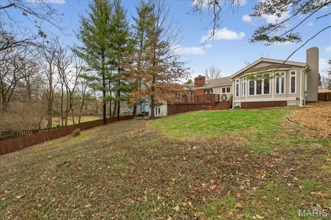 $525,000 | 2133 Hunters Way Court, Chesterfield, MO 63017
