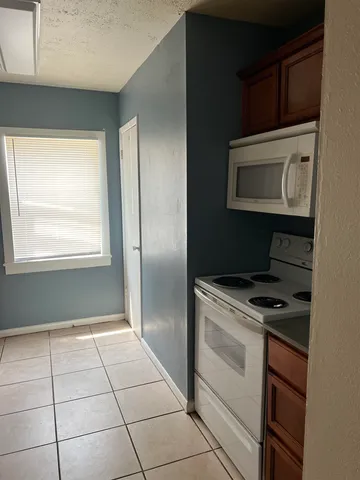 $950 | 2325 West Pensacola Street, Unit 156, Tallahassee, FL 32304