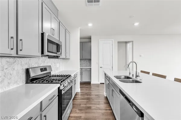 $550,000 | 6718 Palmer Estates Street, North Las Vegas, NV 89086