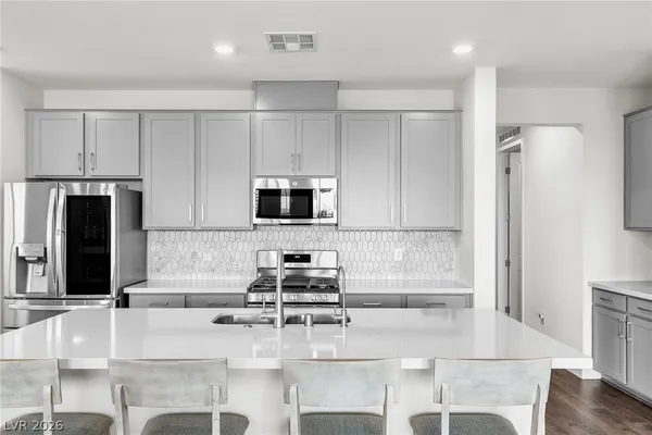 $550,000 | 6718 Palmer Estates Street, North Las Vegas, NV 89086