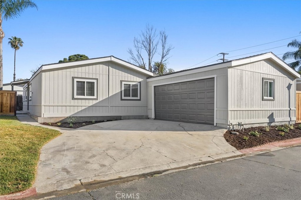 700 East Washington, Unit 82 Colton, CA 92324 - Photo 2 of 36