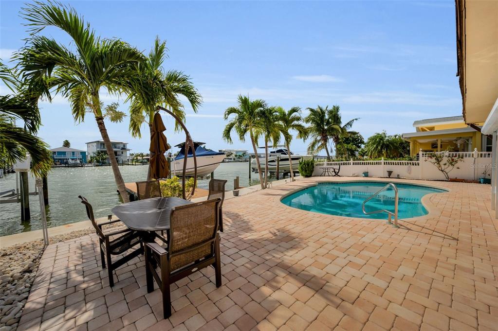 16108 6th Street East Redington Beach, FL 33708 - Photo 4 of 60