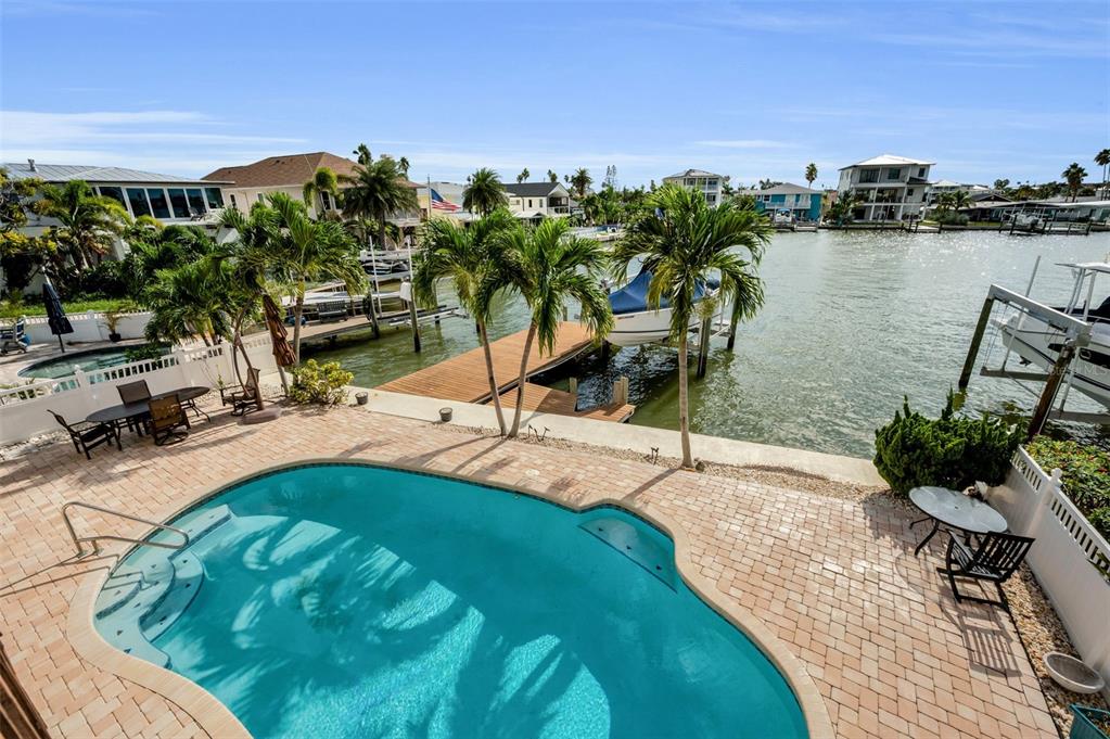 16108 6th Street East Redington Beach, FL 33708 - Photo 10 of 60