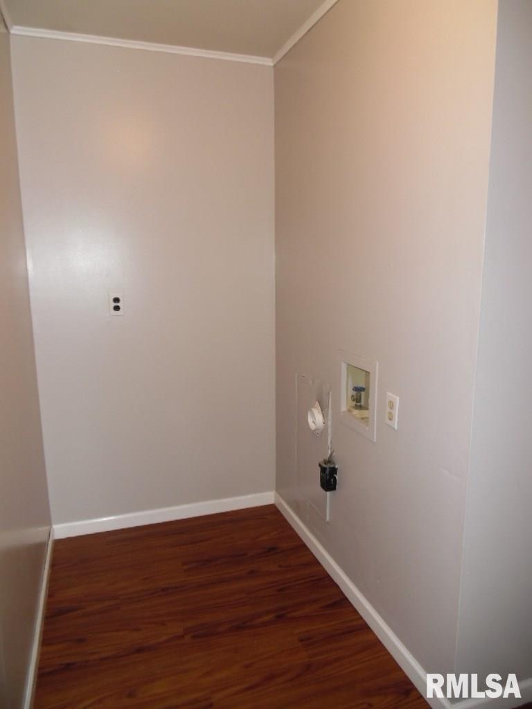 105 Lawrence Street Clinton, IA 52732 - Photo 12 of 13 Gallery Image 12