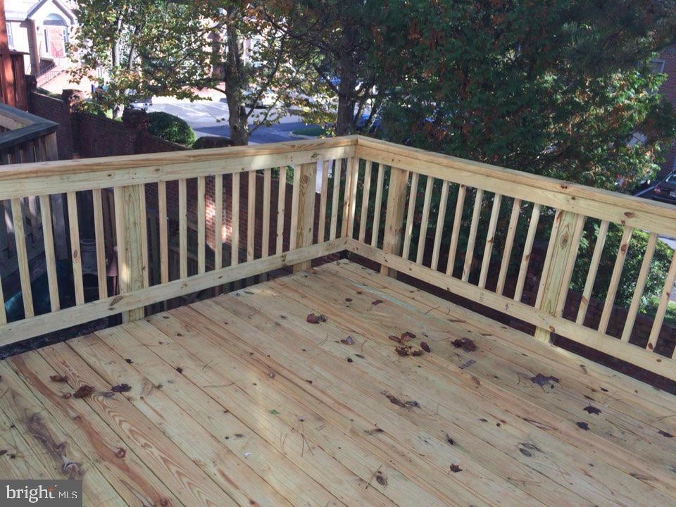 6328 Over See Court Springfield, VA 22152 - Photo 10 of 14 a view of wooden deck