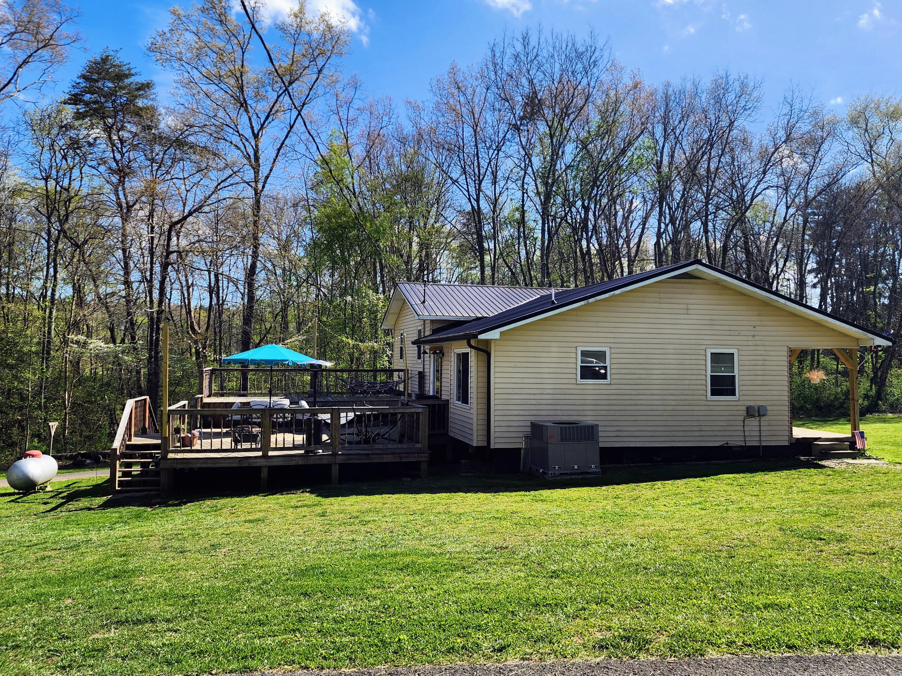 116 Keith Brewer Road Palmer, TN 37365 - Photo 10 of 70 20230416_154540