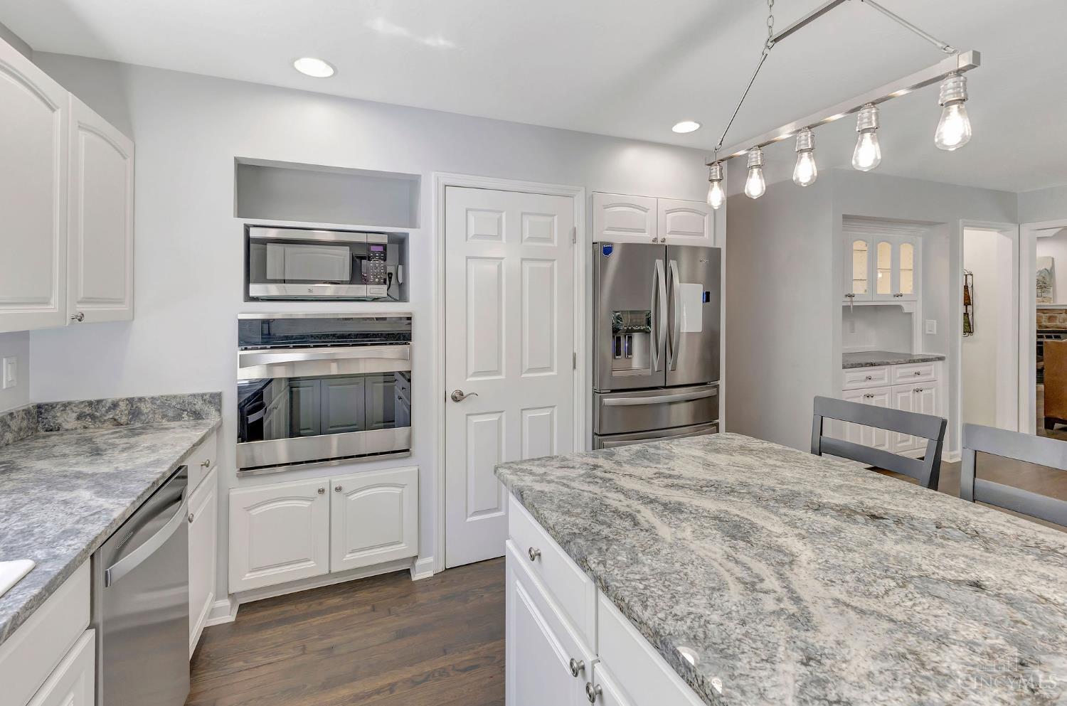 5780 Oakridge Road Hamilton, OH 45011 - Photo 11 of 69