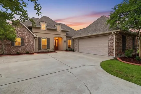 $465,000 | 708 Rue Bourdeaux, Covington, LA 70433