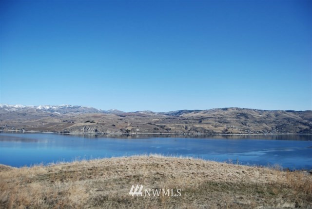 151 Clos Chevalle Road Chelan, WA 98816 - Photo 3 of 9 Gallery Image 3