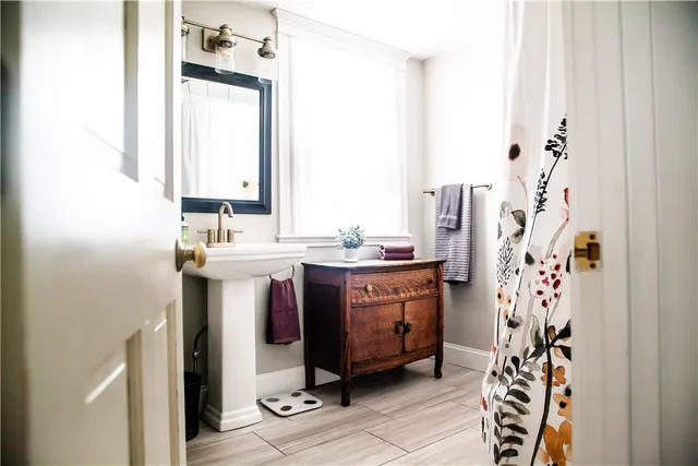 $529,000 | 7 Squantum Street, Cranston, RI 02920