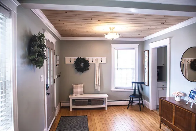 $529,000 | 7 Squantum Street, Cranston, RI 02920